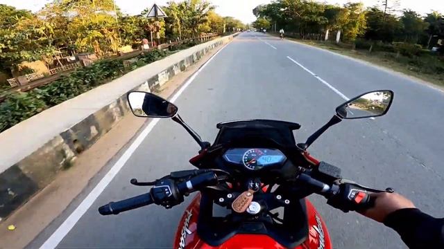 কোন খন বেছি ভাল ? Gixxer 250 Vs Pulsar 250 কিনাৰ আগত এবাৰ চাব смотреть онлайн