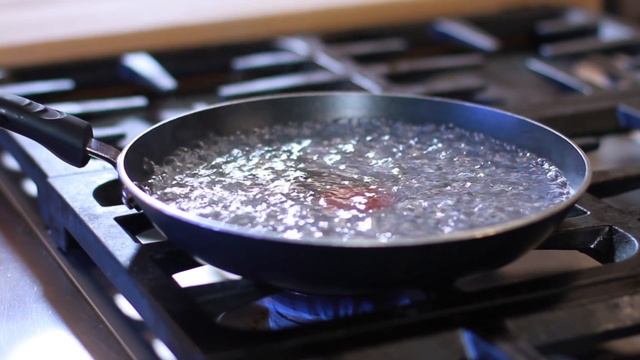 Learn to Cook: Poaching the Perfect Egg смотреть онлайн