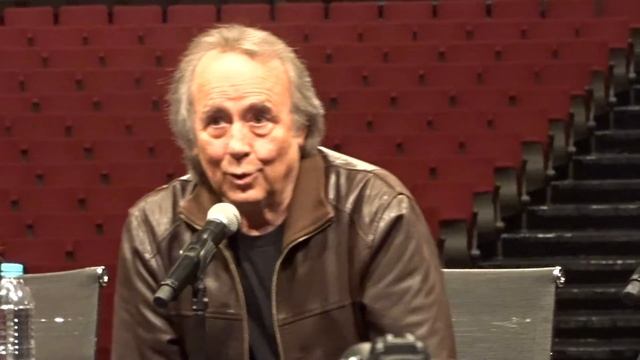 Digitallpost Musicalmente Hablando Conferencia con Serrat смотреть онлайн