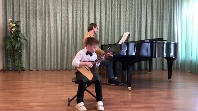 «Коробейники»
русская народная песня обр. В.Котельникова смотреть онлайн