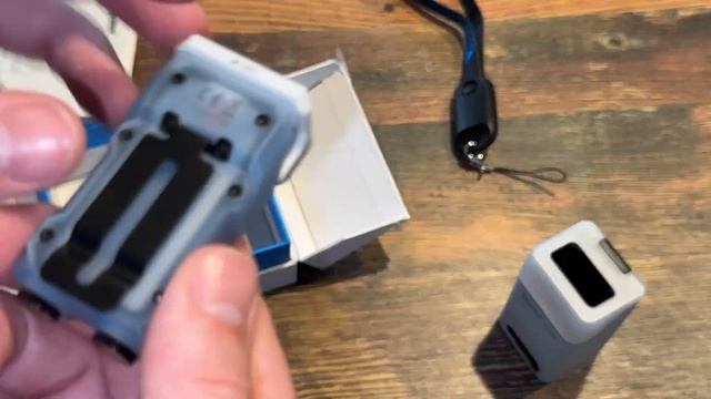 WUBEN X3 LED 700 Lumens Turbo EDC Flashlight with Wireless Charging Review / Unboxing смотреть онлайн