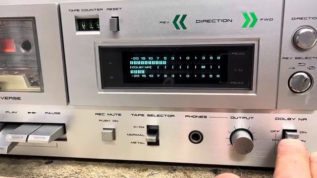 Akai CS-M40R Cassette Deck смотреть онлайн