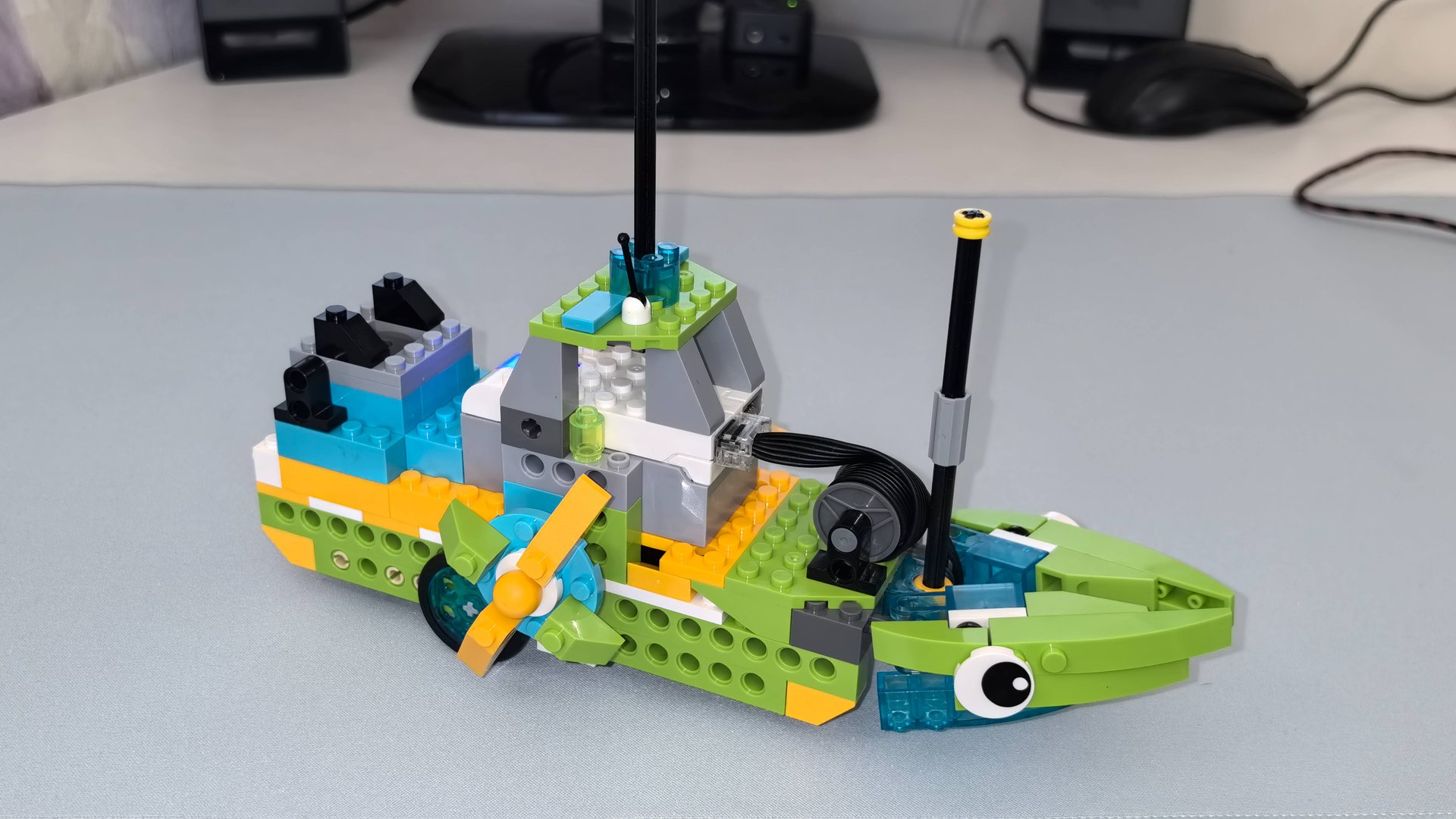 Корабль Wedo 2.0 инструкция по сборке. Education wedo 2.0 the ship. смотреть онлайн
