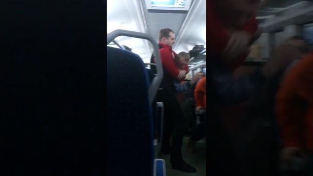 Или убери ноги или будем что-то решать смотреть онлайн