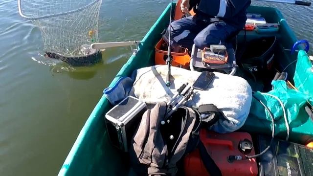 В Астрахани начинается сезон открытой воды Разведка в раскатной части дельты смотреть онлайн