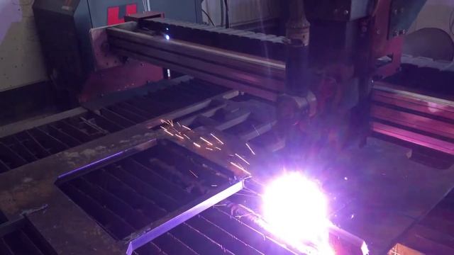 City Plasma - Maxpro 200 cutting 25 mm mild steel смотреть онлайн