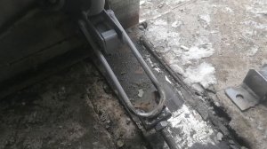 Фляжный затвор на гаражные ворота.