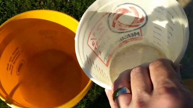 DIY Liquid Lawn Nutrients Mix смотреть онлайн