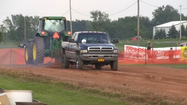 just your average old cummins at the local truck pull смотреть онлайн