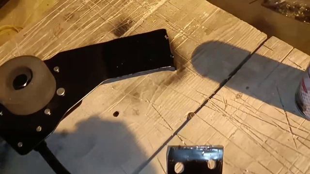 Установка механизма подъёма запасного колеса от Grand Starex на Hyundai Staria