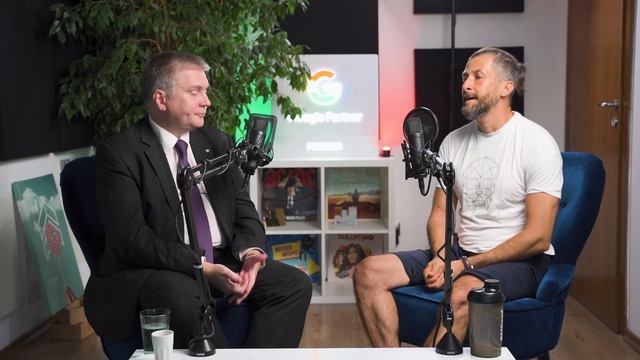 Xplore Marketing Episode 109: Любомир Аламанов "За фантастиката, AI и маркетинга" смотреть онлайн