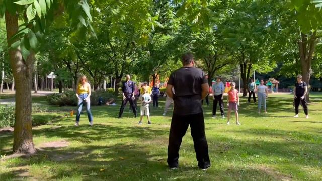 Первый Белорусский Фестиваль Цигун (3 день ЗАРЯДКА В ПАРКЕ) смотреть онлайн