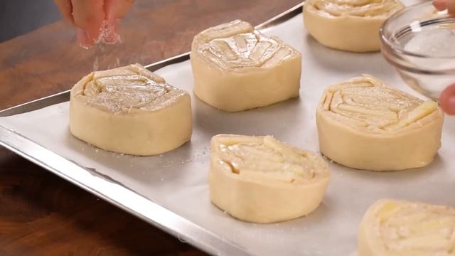 Dessert in 5 minutes! Just puff pastry and 2 apples смотреть онлайн