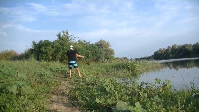 Ловля сазана. Рыбалка на жмых в Астраханской области. Бешенный клев после затмения луны. смотреть онлайн