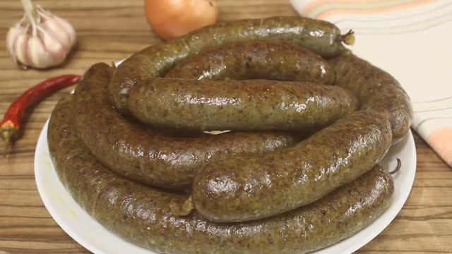 Колбаса ливерная. Вкусная домашняя колбаса рецепт. смотреть онлайн