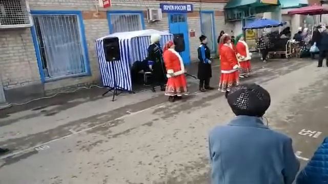 ВСЁ ДЛЯ НАРОДА! КОНЦЕРТ НА РЫНКЕ!!! смотреть онлайн