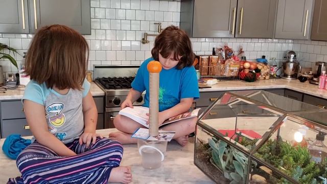 Inertia STEM Project Super Easy! смотреть онлайн