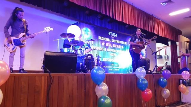 2 May 2019...Bob cover lagu Chinese di EtiQa Gala Dinner смотреть онлайн