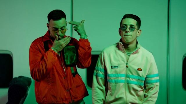 Justin Quiles ft Lenny Tavárez & Los Hitmen - Loco por verte (video oficial) смотреть онлайн