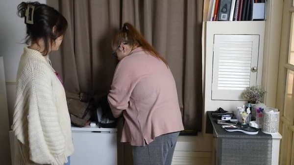 * ASMR * TSA Pat Down / Medical Check up / REAL PERSON / Airport check / Unintentional