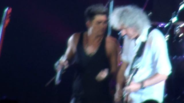 Queen + Adam Lambert — Olimpic Stadium Moscow 2012 смотреть онлайн