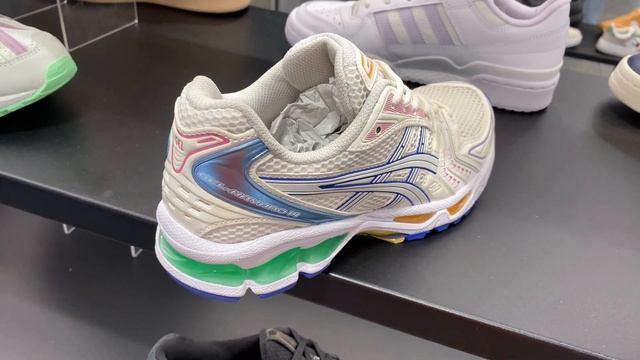 Asics Gel-Kayano 14 (Marshmallow/Marshmallow) - SKU: 1202A389.100 смотреть онлайн