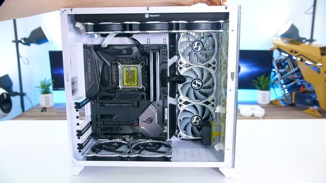 $3000 WATER COOLED GAMING PC - Lian Li O11 Dynamic Deconstructed смотреть онлайн