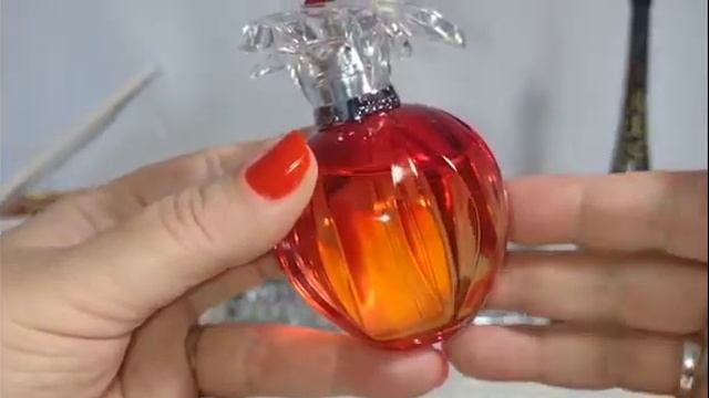 DÉLICES DE CARTIER EAU FRUITÉE | TÃO NOBRE QUANTO SEU BELO FRASCO смотреть онлайн
