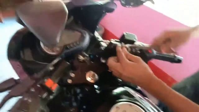 Bajaj Pulsar 220F key lock fitting ! Pulsar 220F Key remove & fitting ! How to change 220F Key Lock смотреть онлайн