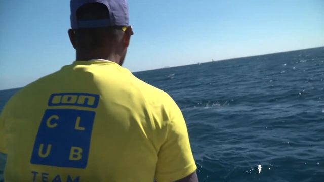 ION CLUB Boat Rescue for our guest смотреть онлайн