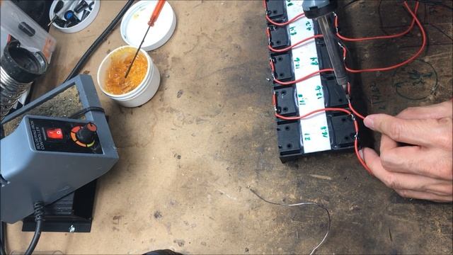 DIY Li-Ion Battery Pack 5S2P (21VDC/6000mAhr) Build Tutorial for DIY Boomboxes!!!! смотреть онлайн