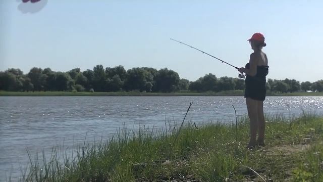 За двумя зайцами на рыбалке Ловля сазана на жмых в низовьях Волги Рыбалка в Астрахани 2020 смотреть онлайн