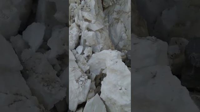 quartz from khyber agency shalman area. also good quality material 27 03 21 205 смотреть онлайн