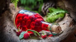 Домашняя Настойка "Ягодный Рубин" на Дистилляте/Ратафия из Замороженной Ягоды/(18+)