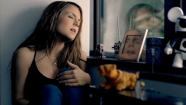 JoJo - Too Little Too Late (2006) (Official Music Video) смотреть онлайн