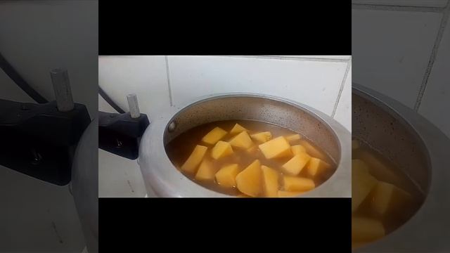 Erisseri ,sadya special/ Mathanga vanpayar erisseri(മത്തങ്ങ വൻപയർ എരിശ്ശേരി ) смотреть онлайн