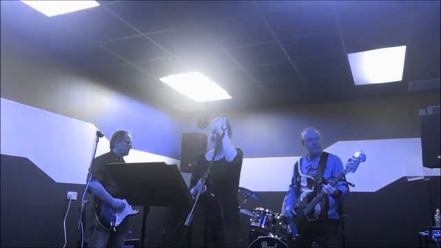 Rock and Roll Screw Loose Led Zeppelin Cover смотреть онлайн