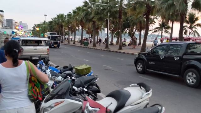 Beach Road Sunset (4K) Pattaya Thailand смотреть онлайн