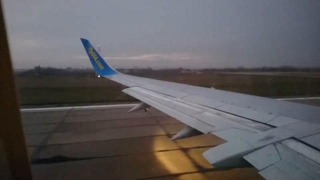 Takeoff Boeing 737-300 from DNK смотреть онлайн