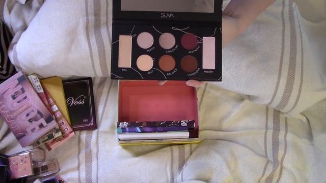 My Entire Eyeshadow Palette Collection. Let's Declutter 2020 смотреть онлайн