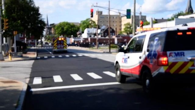AMR Ambulance & PIC 1 responding смотреть онлайн