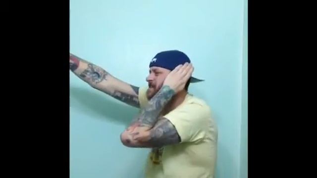 Mini-dance Deafpowertats's triplet brothers смотреть онлайн