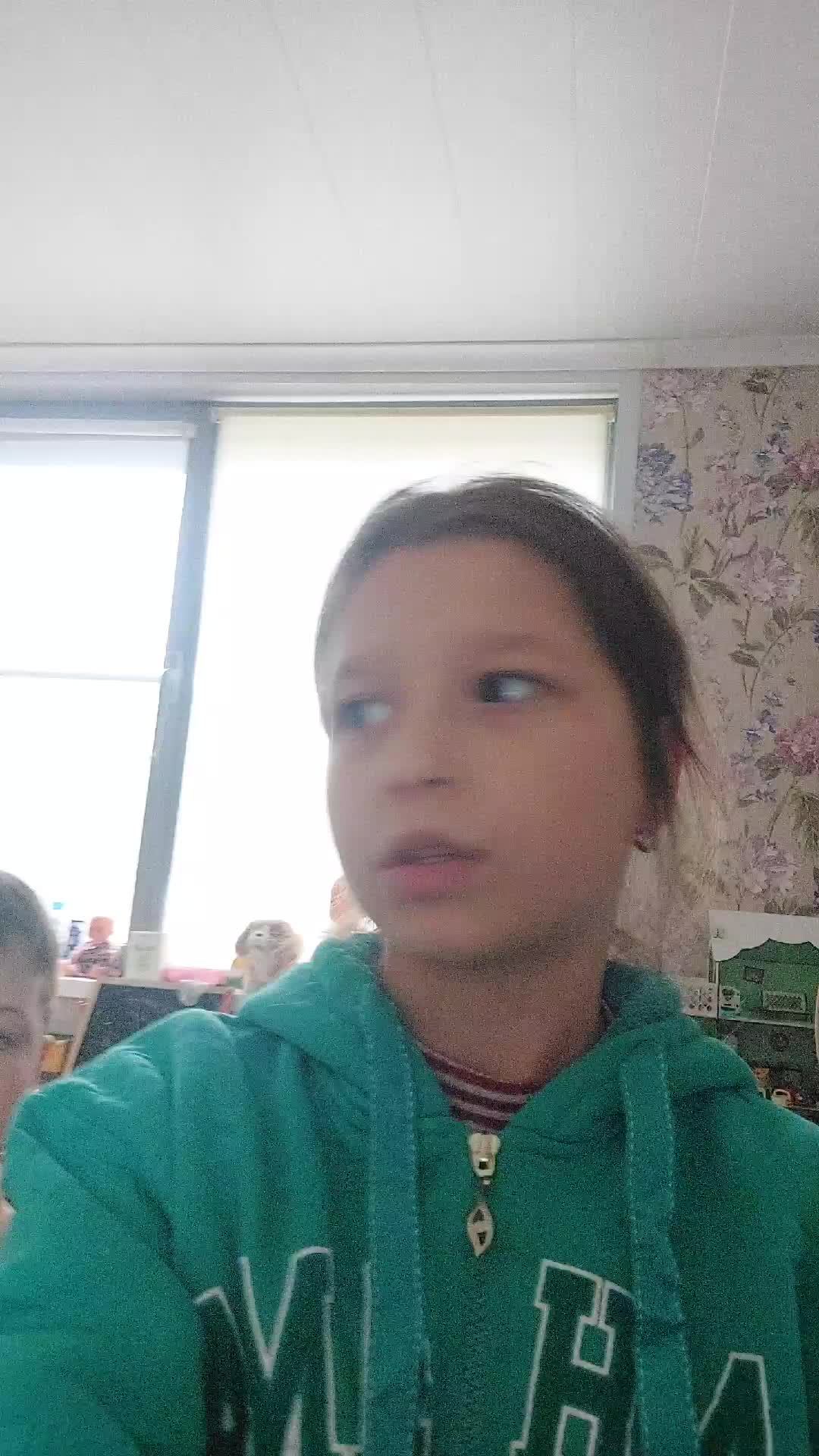 😇🤑😇🤑😊😐😙😙😐