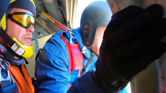 Аэроклуб "Одесса". Прыжки 2019.10.27 Статик-Лайн 1-й взлёт. смотреть онлайн