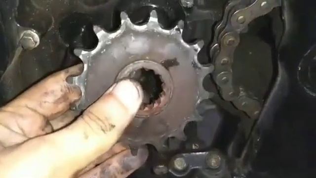 GS500 - Ruído e vazamento na região do pinhão - Prática смотреть онлайн