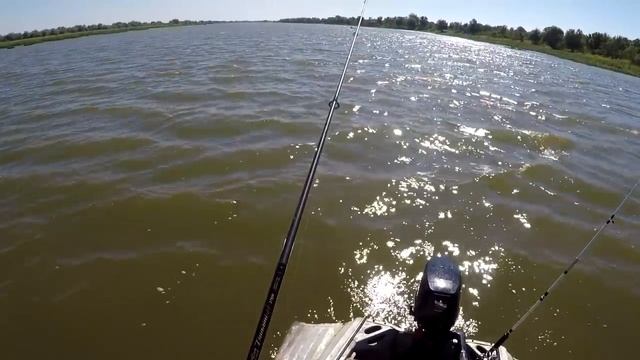 Чем отличается рыбалка в Астрахани.Пустой не вернулся, ушел от нуля под конец рыбалки. смотреть онлайн