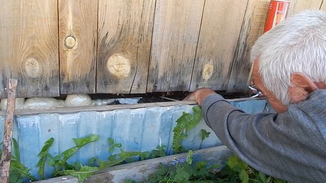 Пеним монтажной пеной трудно доступном месте вот таким макаром смотреть онлайн