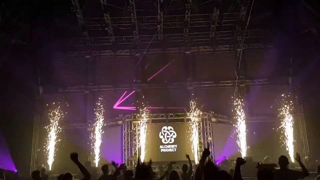 SFX Tiesto F1 Sparkular смотреть онлайн