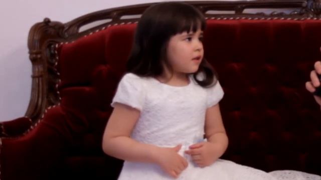 Взгляд СНИЗУ! СВАДЬБА! Большие мысли ОТ самых МАЛЕНЬКИХ смотреть онлайн