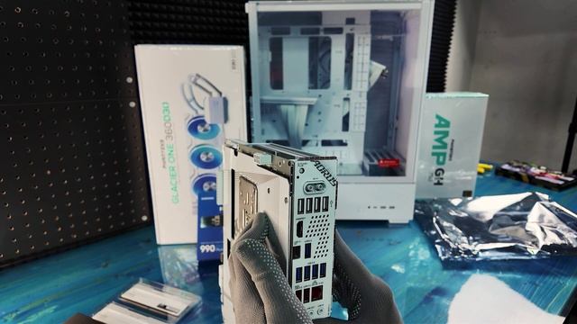 Белый хлад! Сборка ПК-ледника на Ryzen 7700X!